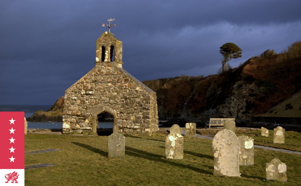 Cwm yr Eglwys ruins of church by the coast